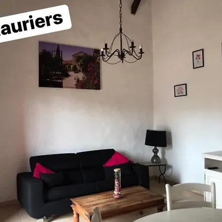 O'Gites Des Colombes Colombiers  Buitenkant foto
